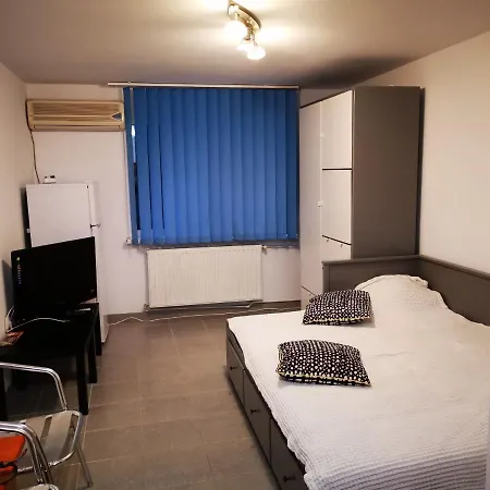Apartment Romexpo Cosy Studio - Self Check-in & Out With Key-locker At Any Hour *