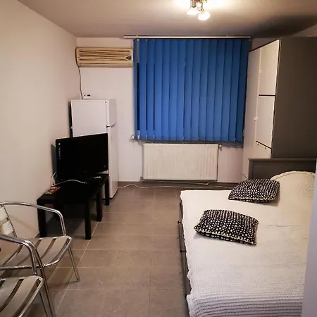Romexpo Cosy Studio - Self Check-in & Out With Key-locker At Any Hour Apartment Bucharest